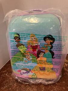 lot 16 image: Disney Princess Suitcase