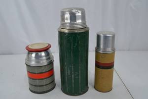 lot 53 image: Lot of 3 Vintage Thermos Bottles - Aladdin and Thermos Brand