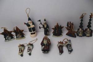 lot 15 image: Assorted Primitive Style Christmas Ornaments and Figurines Lot