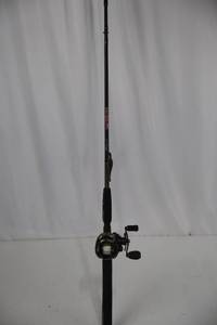 lot 79 image: Ugly Stik GX2 Baitcasting Combo with KastKing Royale Legend Reel