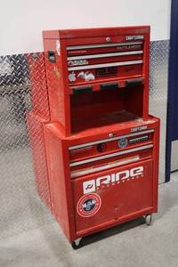 lot 105 image: Craftsman Toolbox