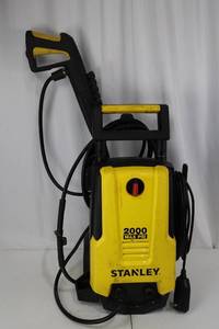 lot 110 image: Pressure Washer - Stanley 2000 Max PSI