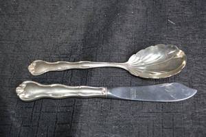 lot 223 image: Gorham Sterling-Handled Spoon & Knife, Shell Motif