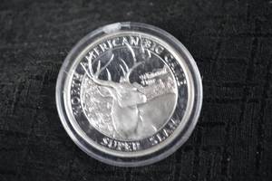 lot A-258 image: Whitetail Deer Silver Round - North American Hunting Club