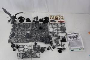 lot 258 image: Fantasy DemonBeast Miniatures Set - Unbranded, Unpainted Plastic Sprues