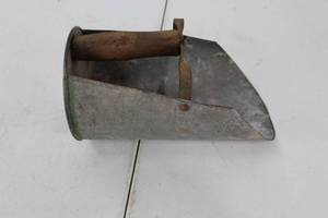 lot 266 image: Coal Scoop - Wooden Handle