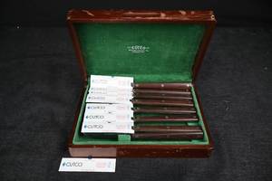 lot 201 image: Cutco Knives - Set of 8 Vintage in Wooden Box