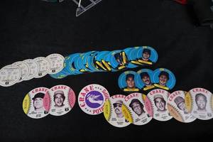 lot 306 image: Baseball Coasters & Collectors Edition Cards - Crane