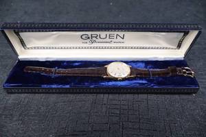 lot 350 image: Wristwatch - Gruen The Precision, 17 Jewels, Date