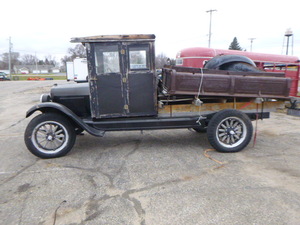 lot 1 image: 1926 Chevrolet Truck