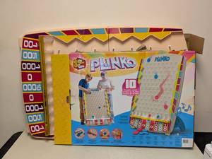 lot 64 image: PLINKO GAME SET