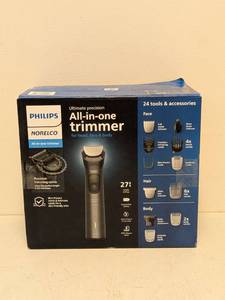 lot 90 image: PHILIPS NORELCO ULTIMATE PRECISION ALL-IN-ONE TRIMMER