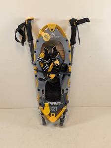lot 132 image: NEW ALPTRAK SNOWSHOES KIT PRO 821 W POLES (YELLOW)