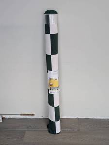 lot 173 image: NEW ROOM ESSENTIALS AREA RUG (4x56) IVORYGREEN CHECKERED