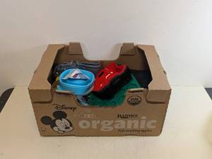 lot 194 image: NEW ASSORTED SILICONE KITCHEN PRODUCTS