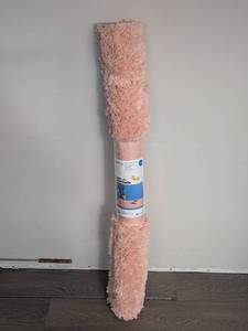 lot 170 image: NEW ROOM ESSENTIALS AREA RUG (4x56) PINK