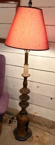 lot 37 image: Asian Style Base Floor Lamp
