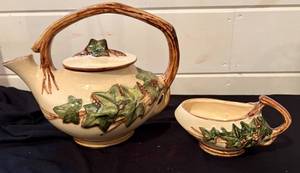 lot 39 image: McCoy Teapot and Creamer