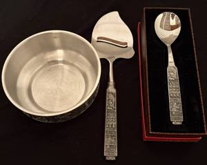 lot 97 image: Lot of Three Konge Tinn Pewter Items from Norway