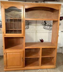 lot 98 image: Wood Entertainment Center