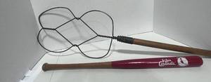 lot 66 image: Vintage Rug Beater and a 1993 St. Louis Cardinals Mini Bat