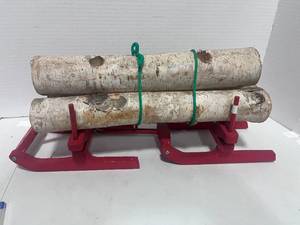 lot 103 image: Birch Wood Wagon Candle Holder