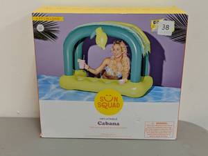 lot 38 image: Lemonade Cabana - Sun Squad Novelty Water Float, PVC Material