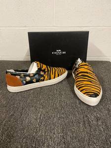 lot 17 image: Coach Womens Slip-On Sneakers Tiger Print Floral Trim Size 7.5M with Box
