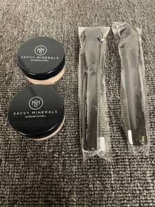 lot 84 image: Savvy Minerals by Young Living Foundation Powder and Brush Set