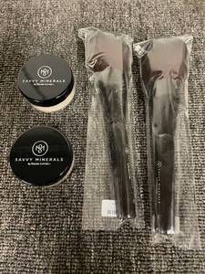 lot 87 image: Savvy Minerals by Young Living Veil Diamond Dust Powder and Makeup Brushes Set