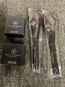 lot 88 image: Savvy Minerals by Young Living Veil Color Matte Makeup with 2 Brushes