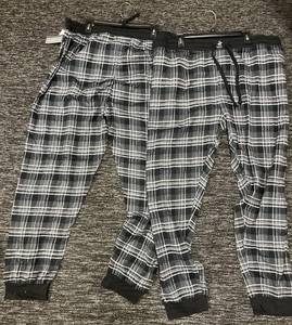 lot 179 image: Set of 2 Beverly Hills Polo Club Black and Grey Plaid Lounge Pants XL