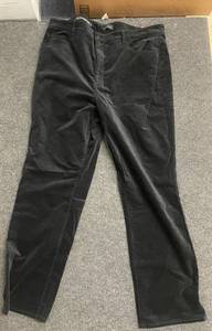 lot 189 image: Talbots Velveteen Straight Leg Pants Size 18 Black with Tags