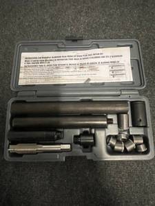 lot 209 image: Lisle 65200 Deep Hole Aluminum Head M14 x 1.25 Spark Plug Hole Repair Kit