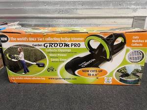 lot 258 image: Garden Groom PRO 3-in-1 Collecting Hedge Trimmer with Volume Collection Bag
