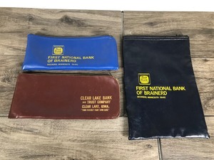 lot 263 image: 3 - Collectible Bank Money Bags