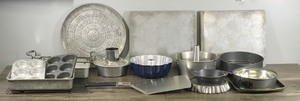 lot 372 image: Metal Pizza Peel with Folding Handle - Muffin Pans - Bundt Pan - Pizza Pans - Dessert Pan - Baki g Pans & More