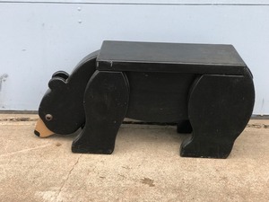 lot 6 image: Wooden Bear Bench