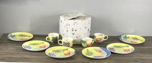 lot 392 image: 10 - Piece Dish Ware Set with Fruit Design