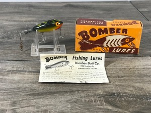 lot 410 image: Collectible Bomber Fishing Lure in Box