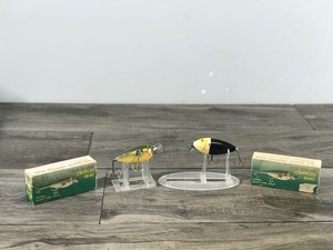 lot 419 image: 2 - Collectible True Temper Crippled Shad Fishing Lures with Boxes