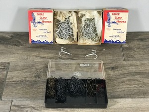 lot 188 image: Lot of Fishing Hooks - See description for more info
