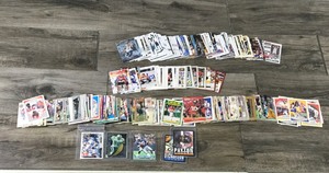 lot 177 image: Lot of Hockey, Football and Basketball Collectible Trading Cards