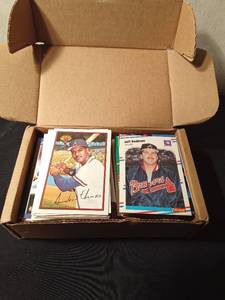 lot 162 image: Box of Astros baseball trading cards