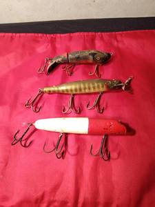 lot 149 image: 3 Vintage Musky lures
