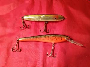 lot 151 image: 2 Musky fishing lures