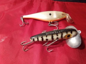 lot 152 image: Jitterbug lure and 1 other lure