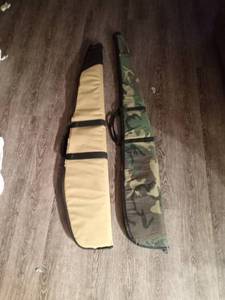 lot 117 image: Kolpin and camouflage Allen padded gun cases