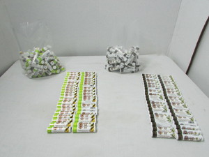 lot 84 image: SPF Lip BalmChap Stick