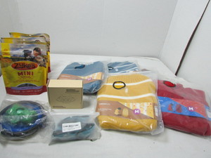 lot 91 image: DogPet Items